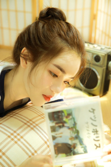比基尼美女